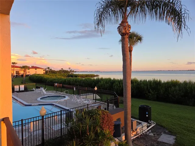 $599,900 | 3440 Wild Oak Bay Boulevard, Unit 127, Bradenton, FL 34210