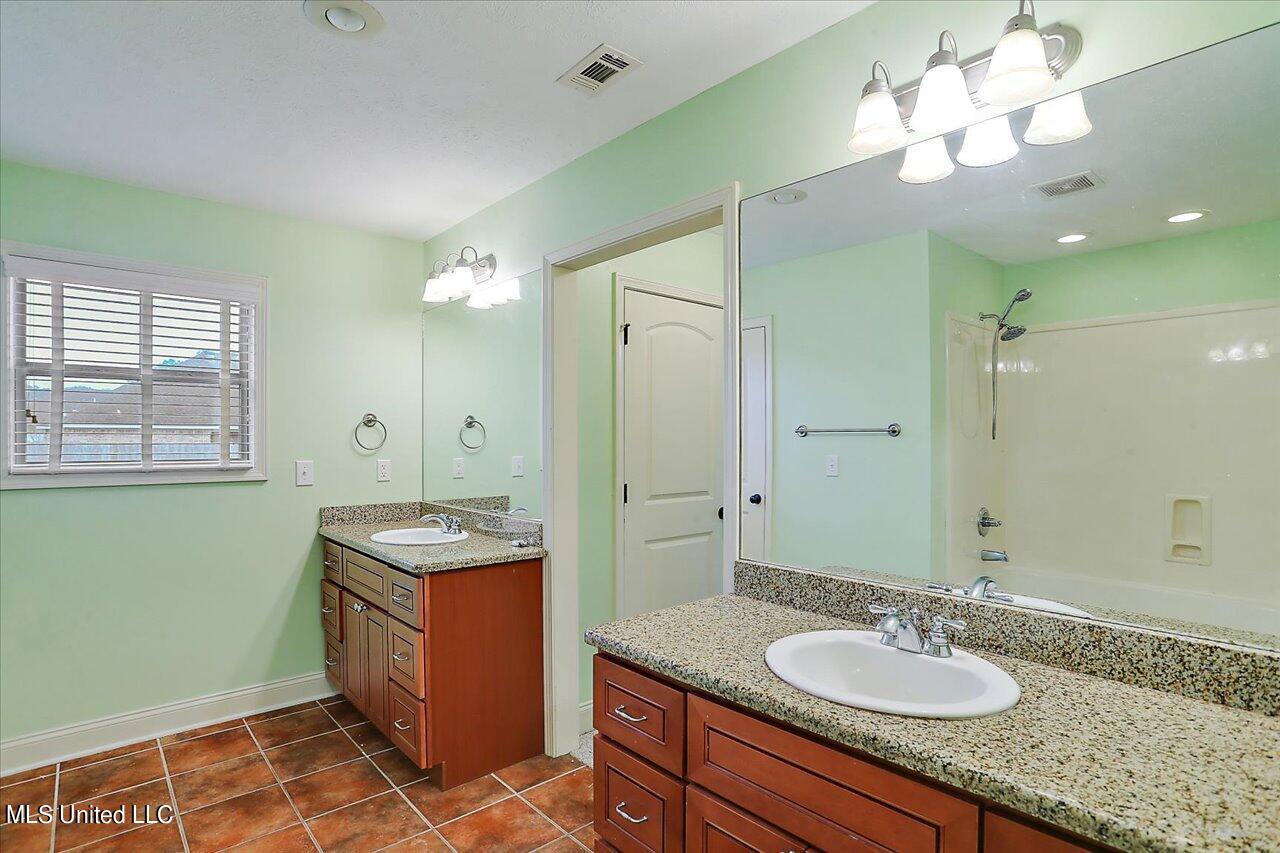 118 Silver Ridge Lane Pearl, MS 39208 - Photo 16 of 29 18-118 Silver Ridge Ln