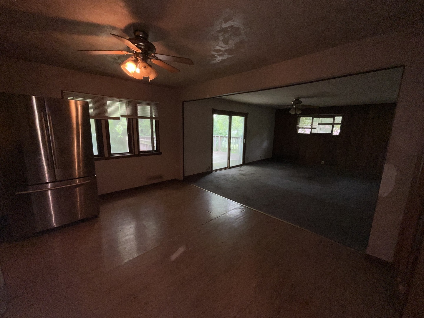 1422 River Road South Elgin, IL 60177 - Photo 12 of 31 an empty room with wooden floor and windows