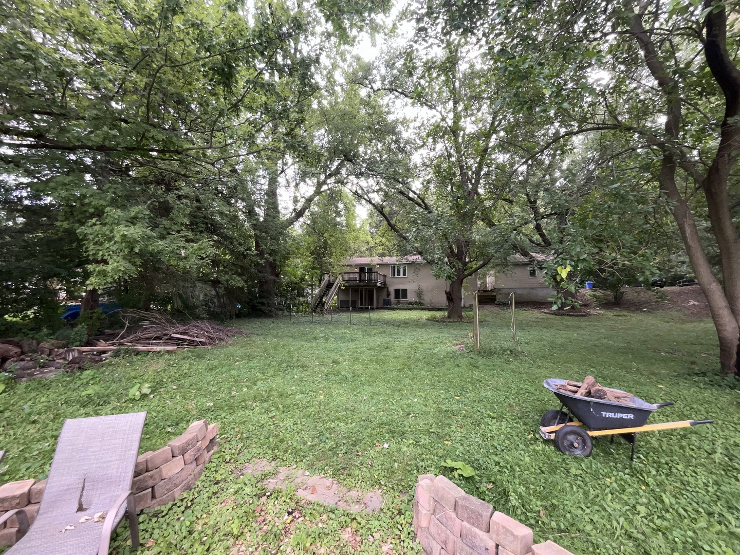 1422 River Road South Elgin, IL 60177 - Photo 30 of 31 a view of a backyard with wooden fence