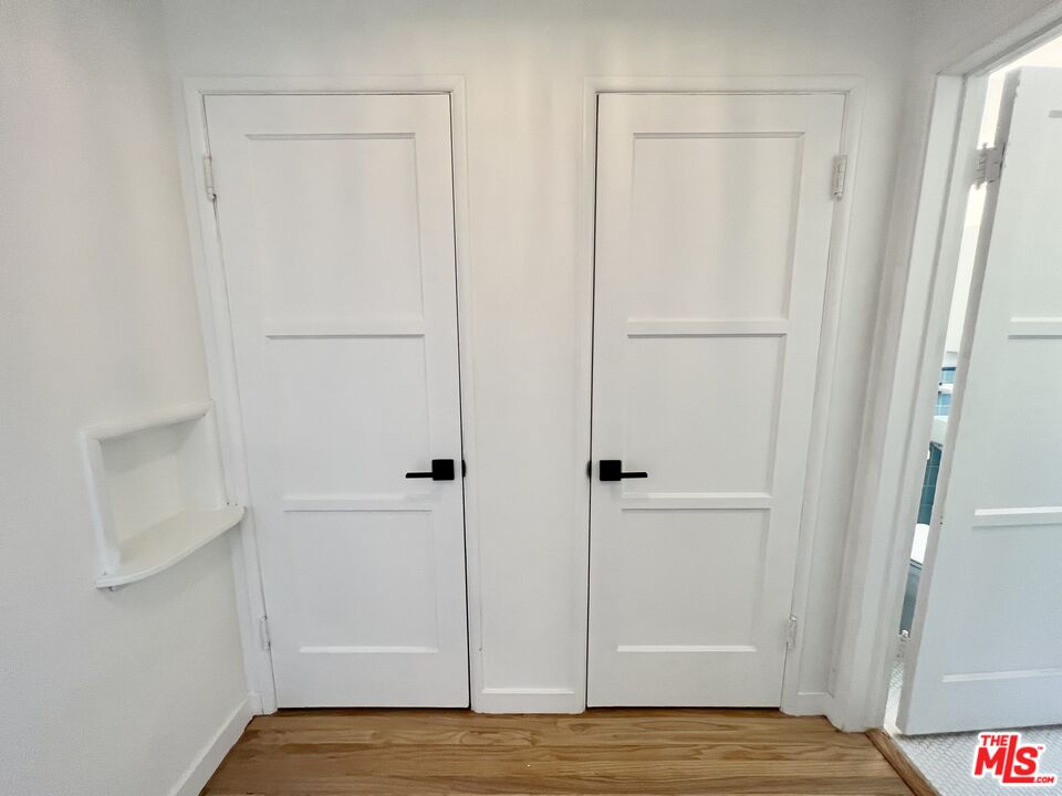 7962 Norton Avenue, Unit 2 West Hollywood, CA 90046 - Photo 7 of 12 a view of an empty room