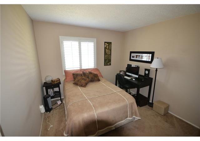 9609 Abbeyfield Road Santee, CA 92071 - Photo 4 of 19 Gallery Image 4
