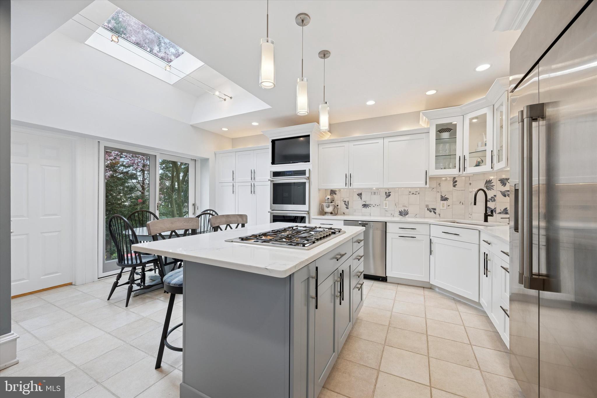 32 Llandillo Road Havertown, PA 19083 - Photo 18 of 59