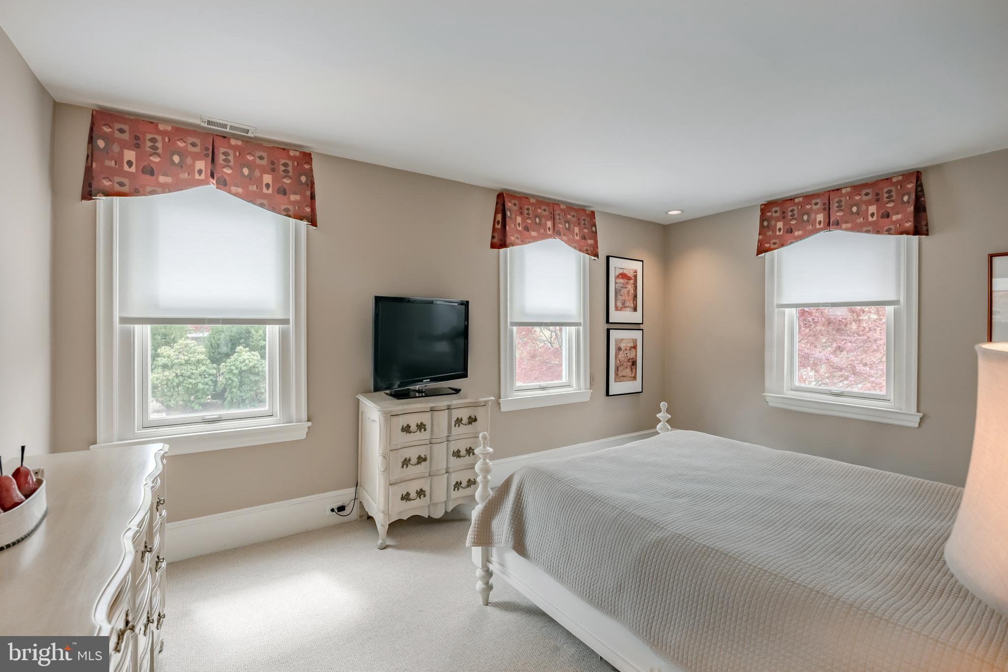 32 Llandillo Road Havertown, PA 19083 - Photo 34 of 59