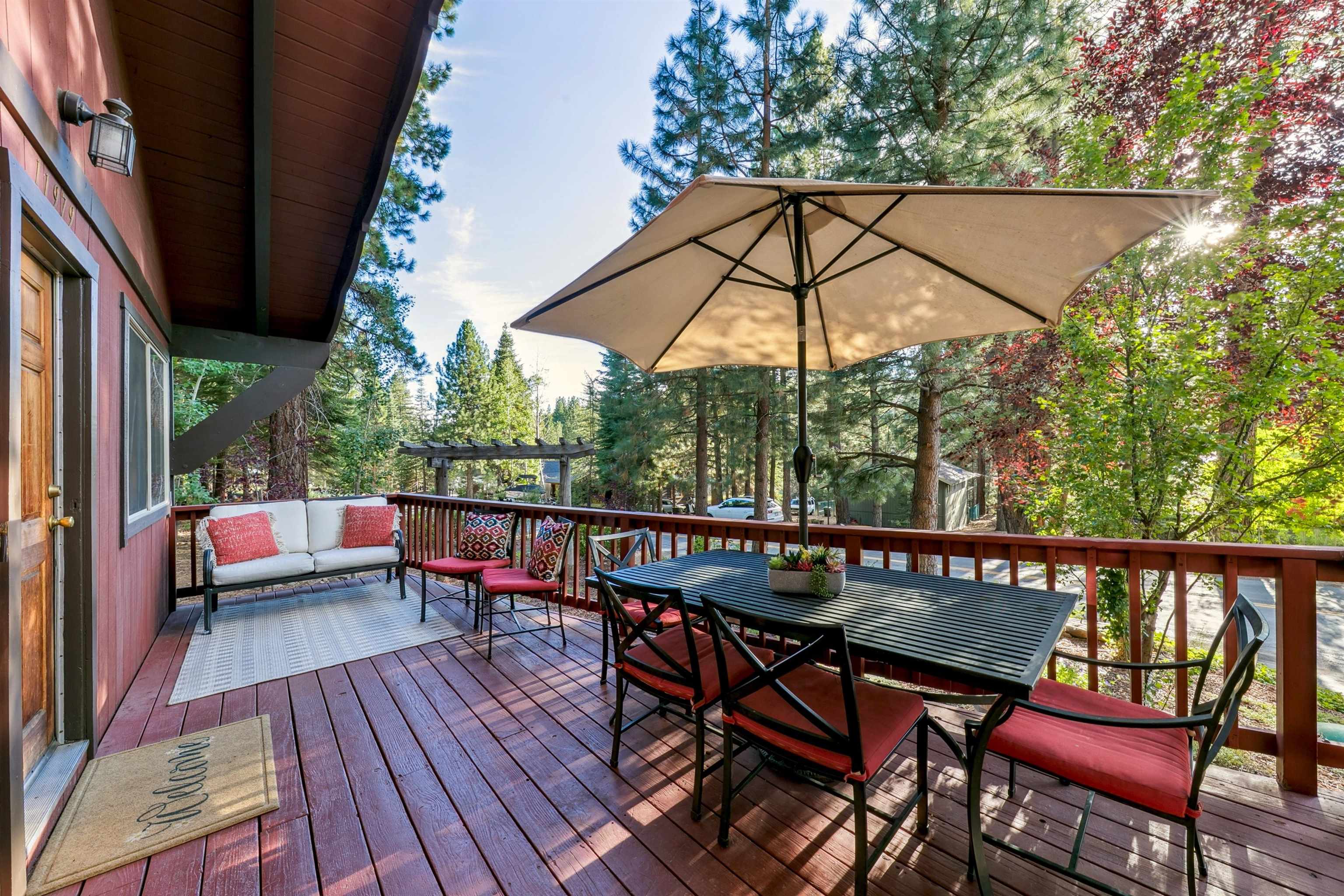 11979 Pine Forest Road Truckee, CA 96161 - Photo 13 of 22 Gallery Image 13