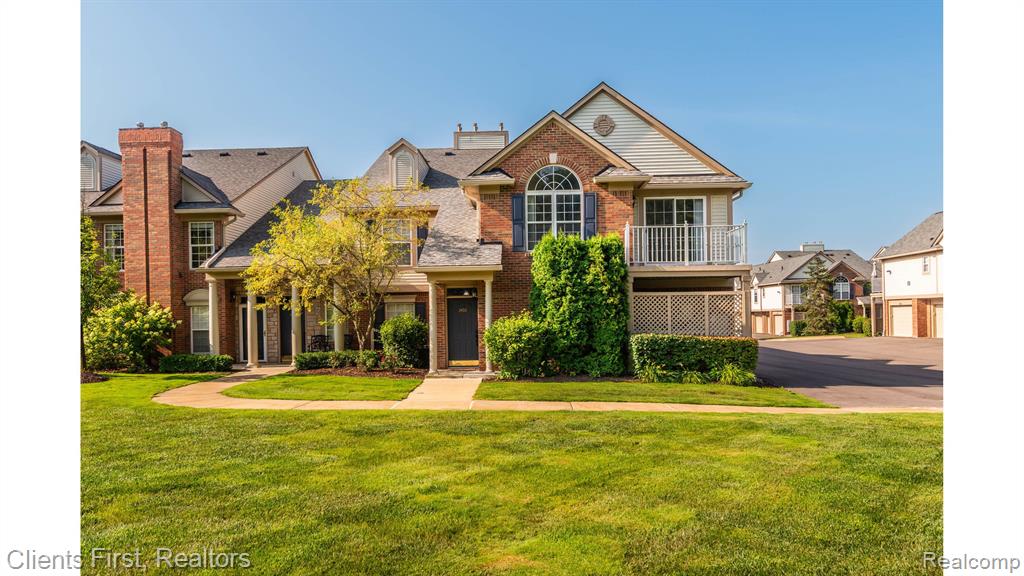3492 Oakmonte Boulevard Rochester, MI 48306 - Photo 1 of 16
