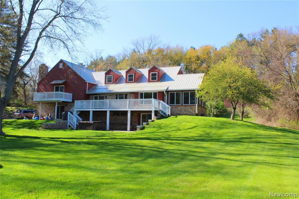 9170 Bennett Lake Road Fenton, MI 48430 - Photo 1 of 79