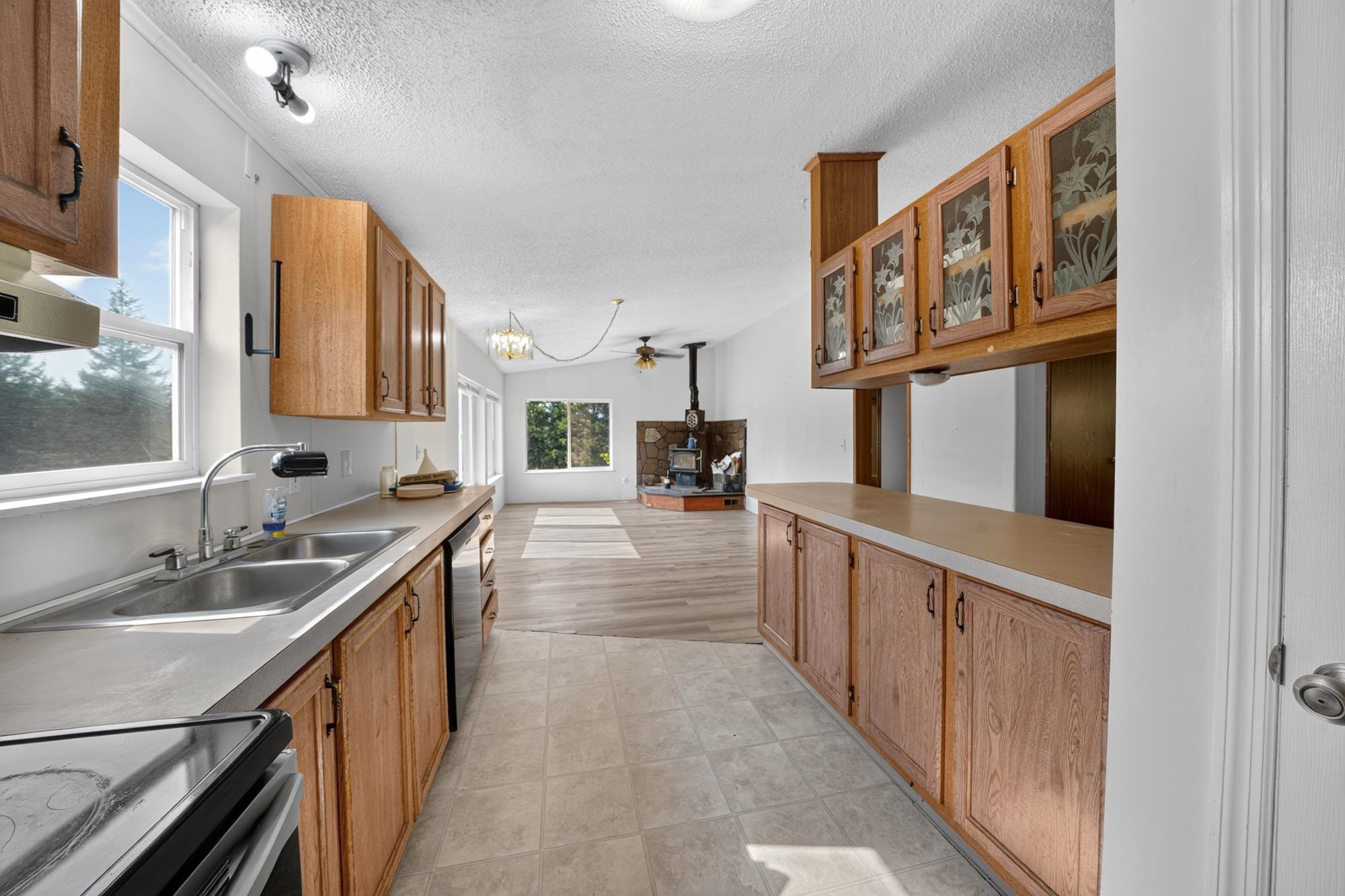 20628 North Mt Carlton Road Mead, WA 99021 - Photo 13 of 43 Gallery Image 13