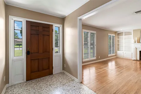 $332,500 | 730 North Sarah Jo Street, La Grange, TX 78945