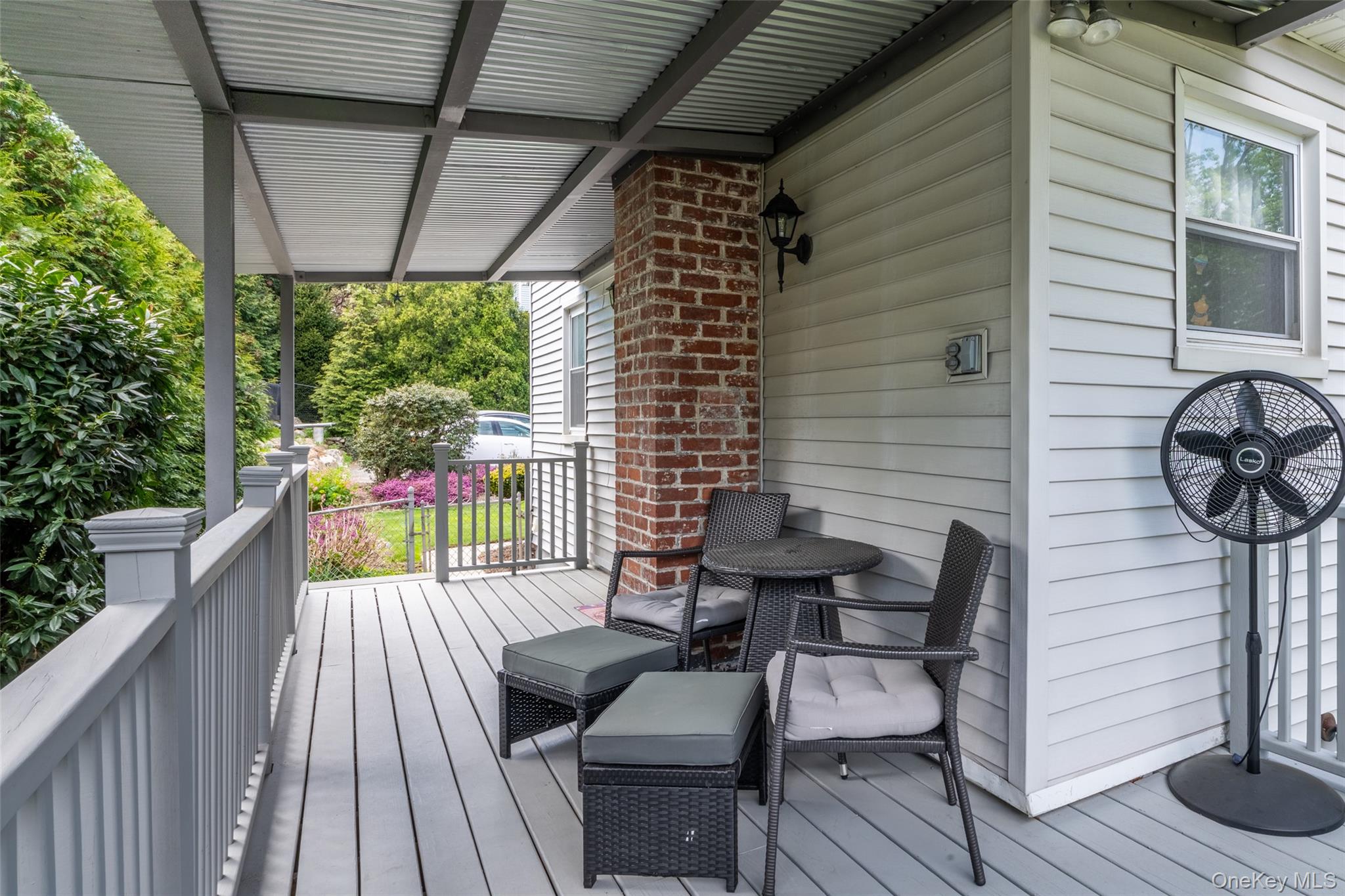 53 Lawrence Place New Rochelle, NY 10801 - Photo 12 of 38