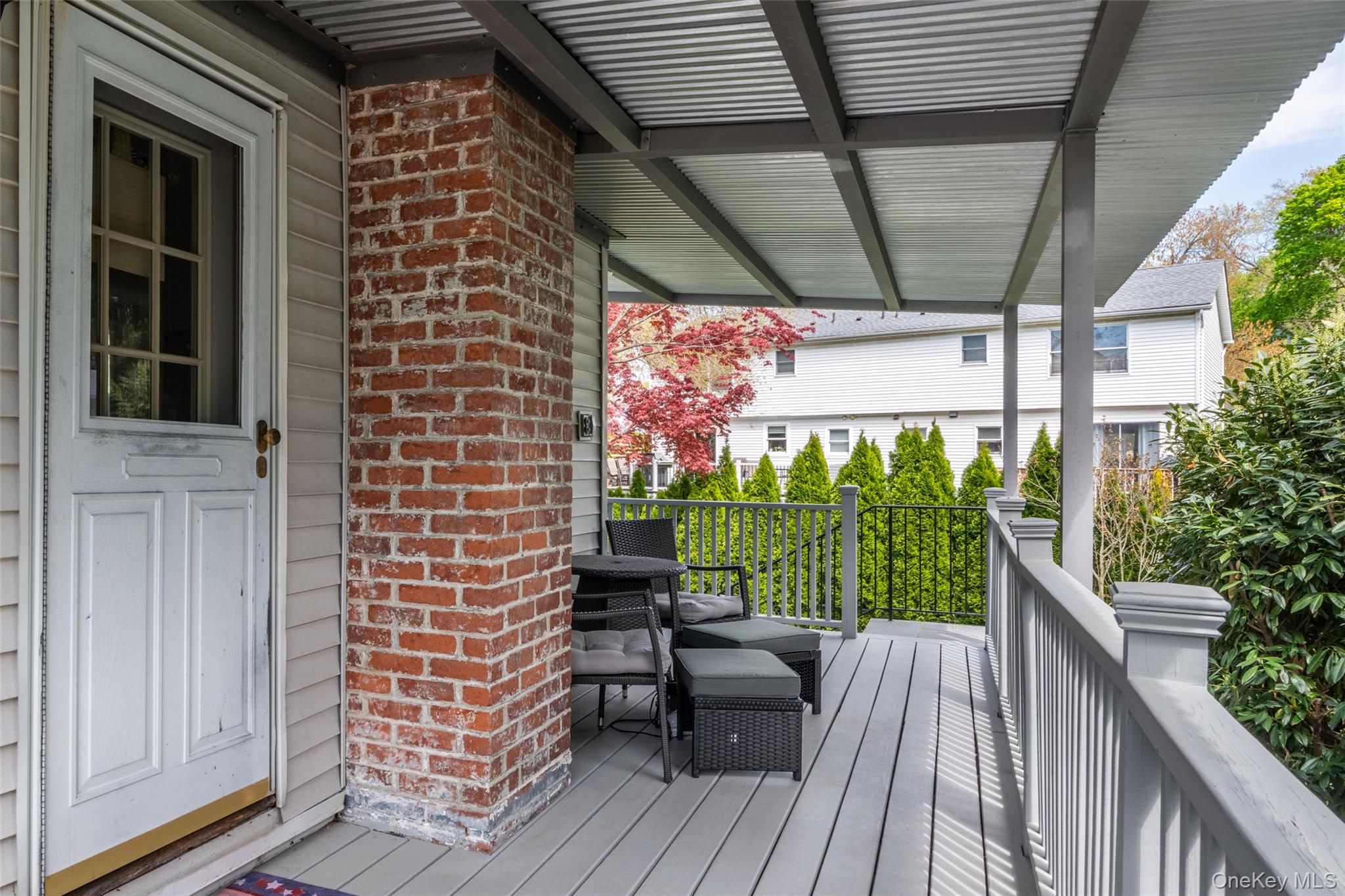 53 Lawrence Place New Rochelle, NY 10801 - Photo 13 of 38