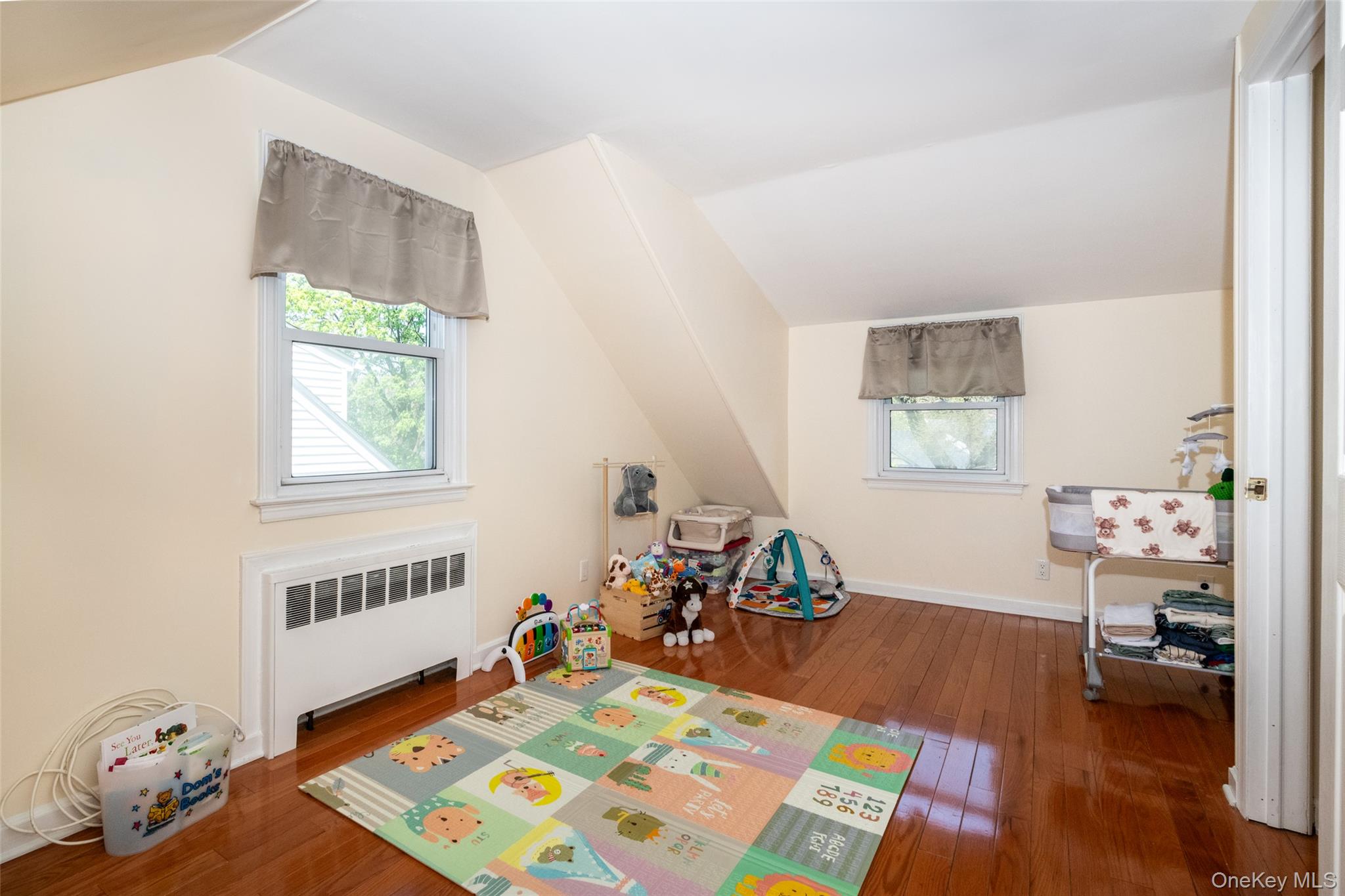 53 Lawrence Place New Rochelle, NY 10801 - Photo 22 of 38