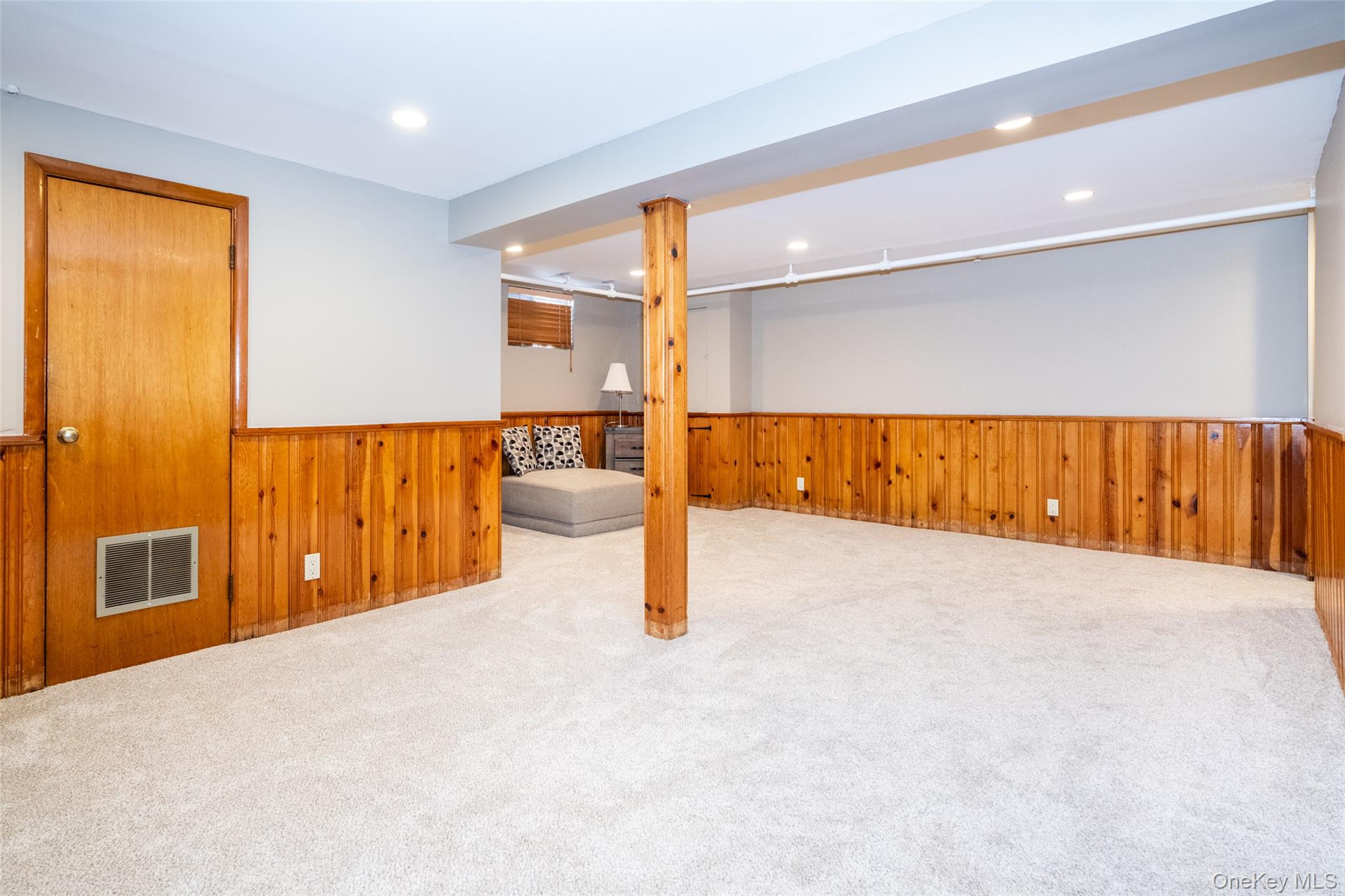 53 Lawrence Place New Rochelle, NY 10801 - Photo 25 of 38