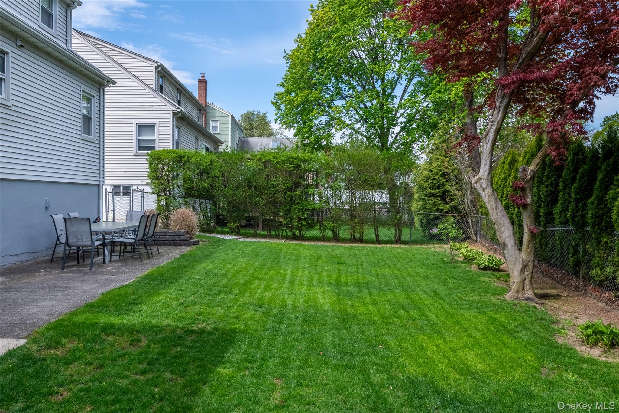 53 Lawrence Place New Rochelle, NY 10801 - Photo 31 of 38
