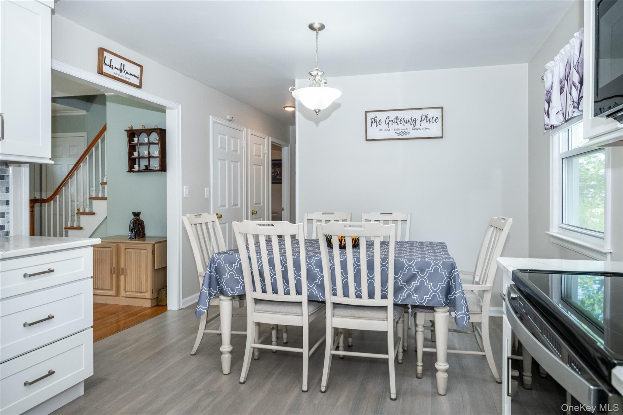 53 Lawrence Place New Rochelle, NY 10801 - Photo 9 of 38