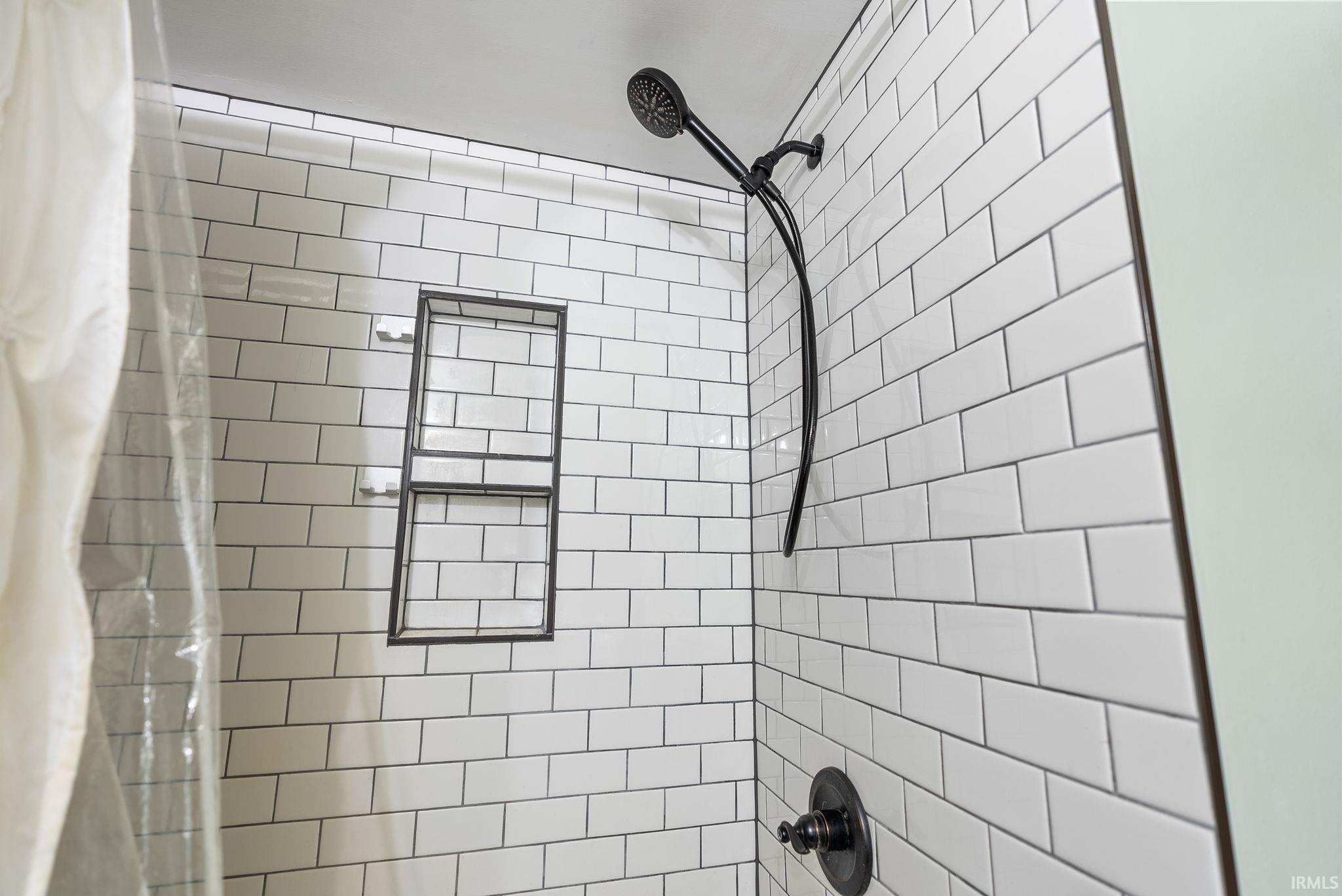 5915 Hosler Road Leo, IN 46765 - Photo 43 of 50 Gallery Image 43
