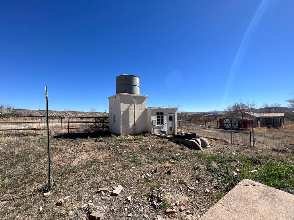 2500 Highway 90 Alpine, TX 79830 - Photo 29 of 31 Gallery Image 29