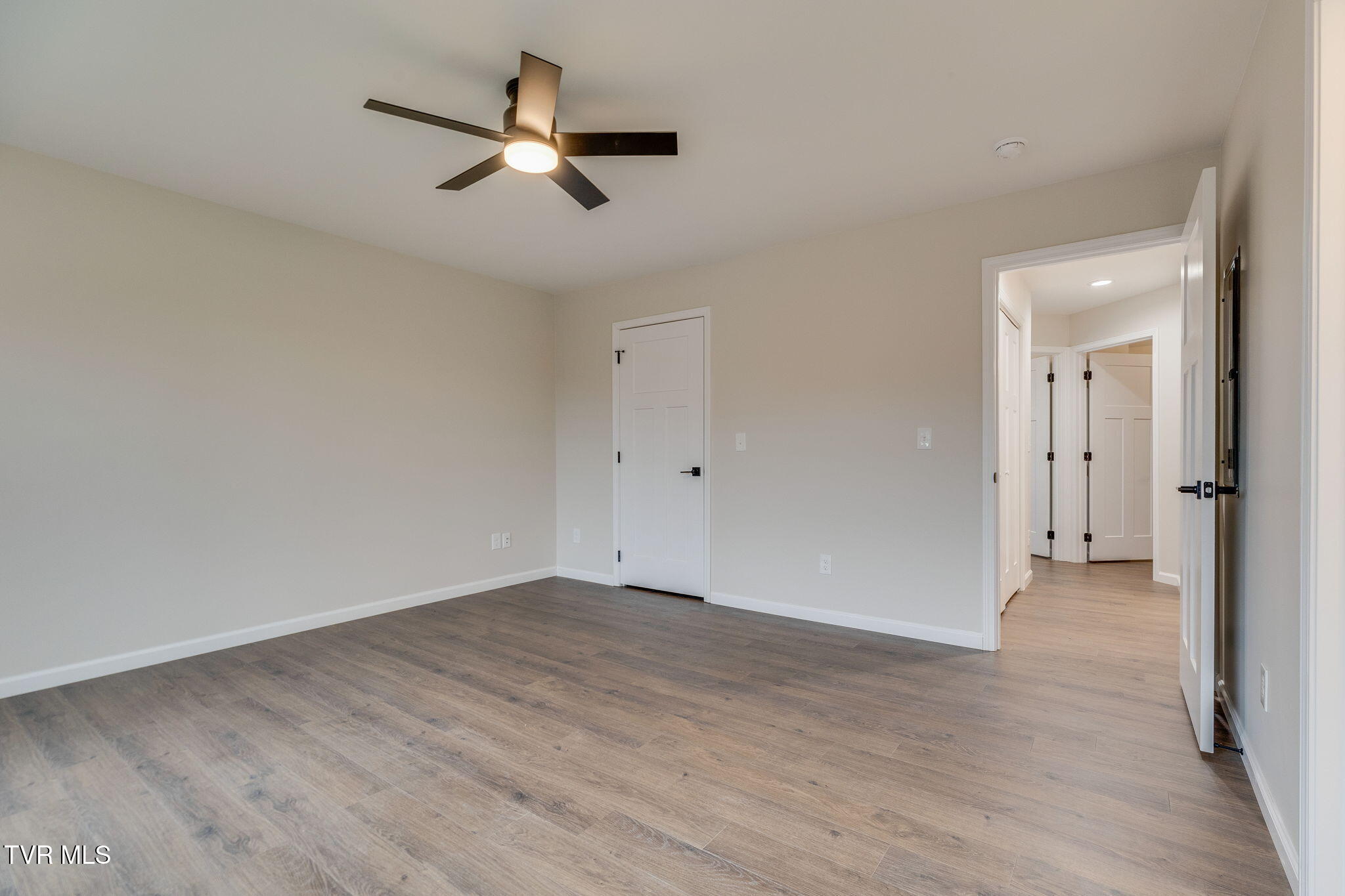 1922 Siam Road Elizabethton, TN 37643 - Photo 16 of 31 013