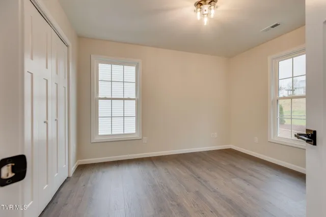 $299,900 | 1922 Siam Road, Elizabethton, TN 37643