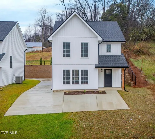 $299,900 | 1922 Siam Road, Elizabethton, TN 37643