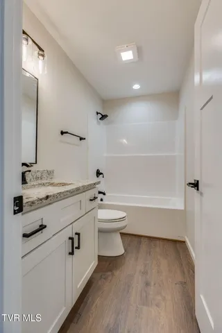 $299,900 | 1922 Siam Road, Elizabethton, TN 37643