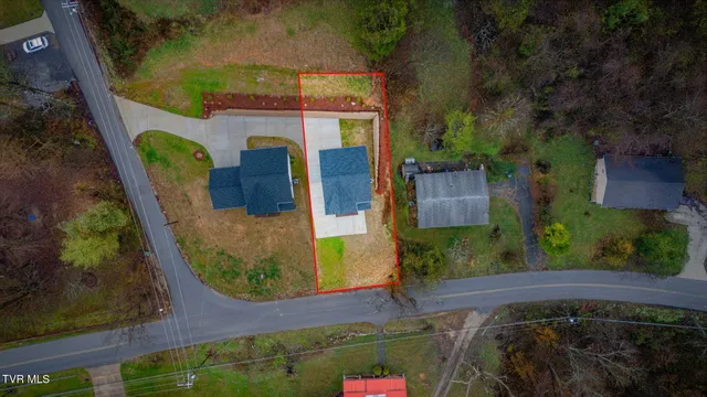 $299,900 | 1922 Siam Road, Elizabethton, TN 37643