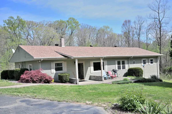 $347,000 | 912 East 420 North, Jasper, IN 47546