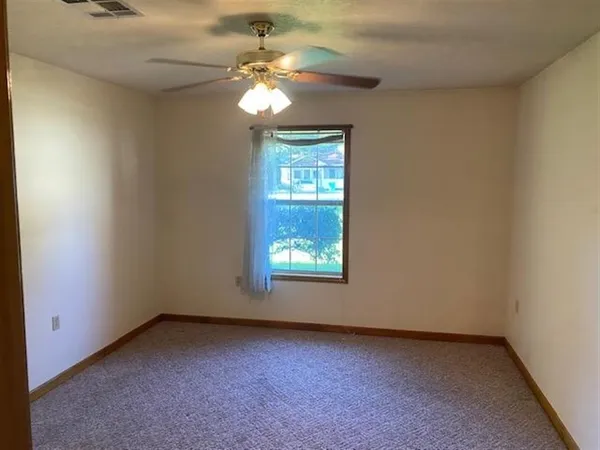 $169,900 | 2718 West Railroad Street, Basile, LA 70515