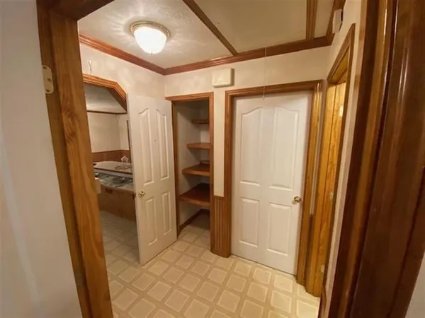 $169,900 | 2718 West Railroad Street, Basile, LA 70515