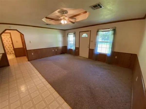 $169,900 | 2718 West Railroad Street, Basile, LA 70515