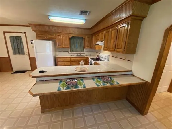 $169,900 | 2718 West Railroad Street, Basile, LA 70515