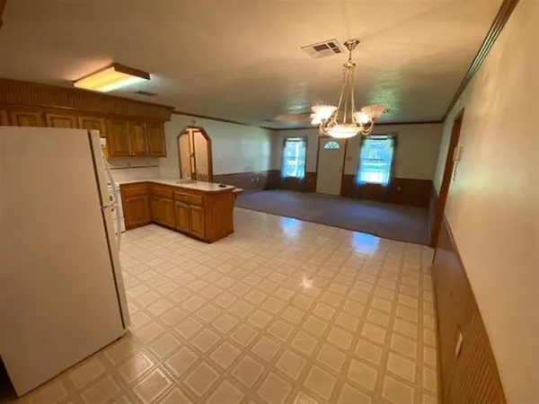 $169,900 | 2718 West Railroad Street, Basile, LA 70515