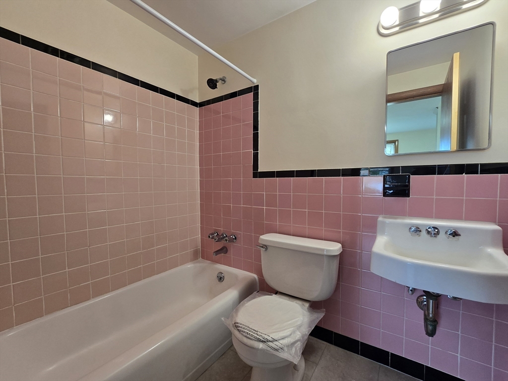 11 Guild Street, Unit 2R Quincy, MA 02169 - Photo 16 of 21