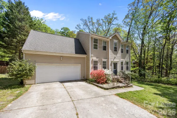 $2,350 | 1321 Burtonwood Circle, Charlotte, NC 28212