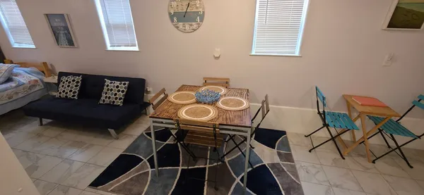 $1,150 | 1915 Avenue O 1/2, Galveston, TX 77550