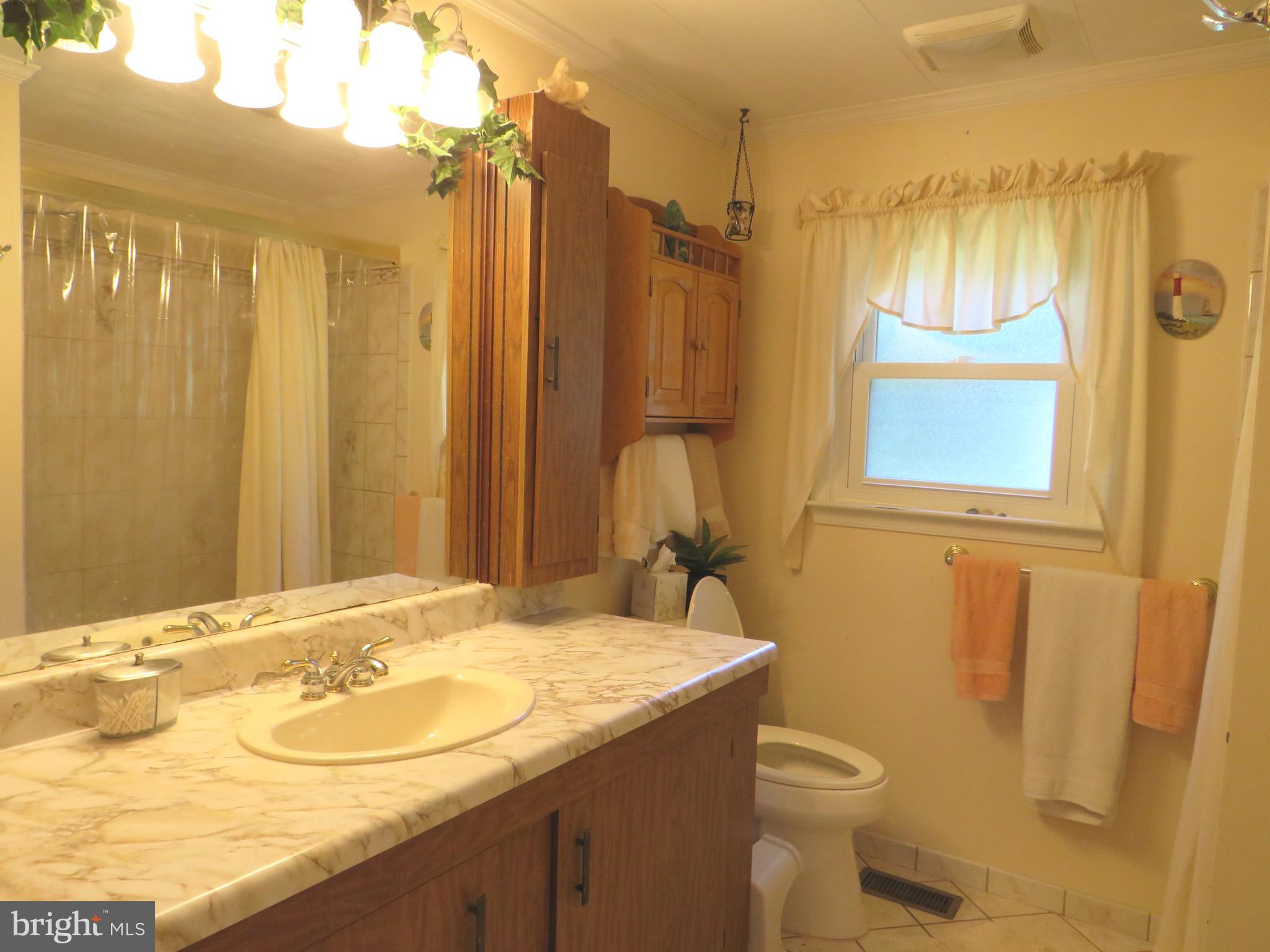 104 Prospect Road Sicklerville, NJ 08081 - Photo 16 of 23 Hall bathroom