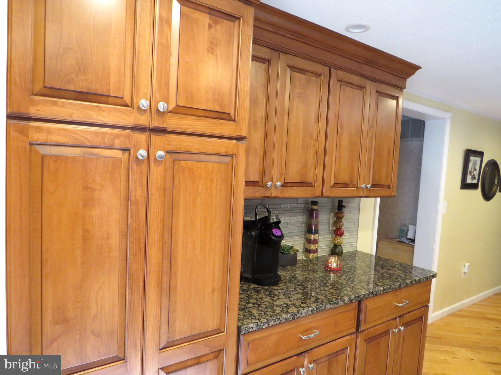 104 Prospect Road Sicklerville, NJ 08081 - Photo 7 of 23 Plenty of cabinets