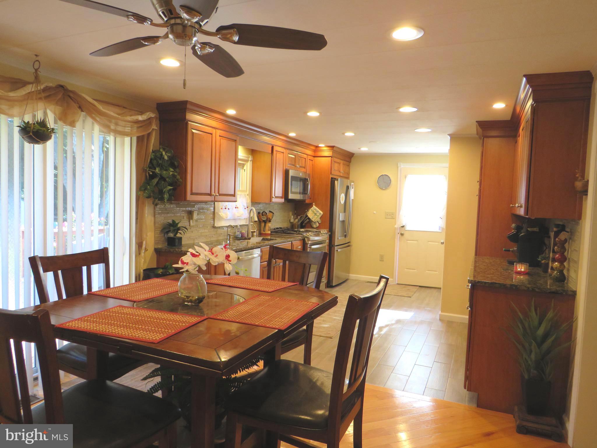 104 Prospect Road Sicklerville, NJ 08081 - Photo 9 of 23 Open concept dining and kitchen