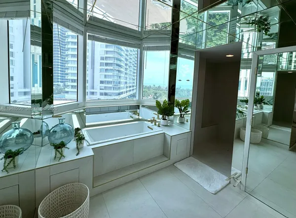 $15,000 | 300 South Pointe Drive, Unit 705, Miami Beach, FL 33139