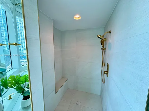 $15,000 | 300 South Pointe Drive, Unit 705, Miami Beach, FL 33139
