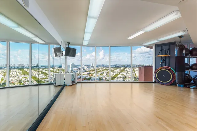 $17,000 | 300 South Pointe Drive, Unit 705, Miami Beach, FL 33139