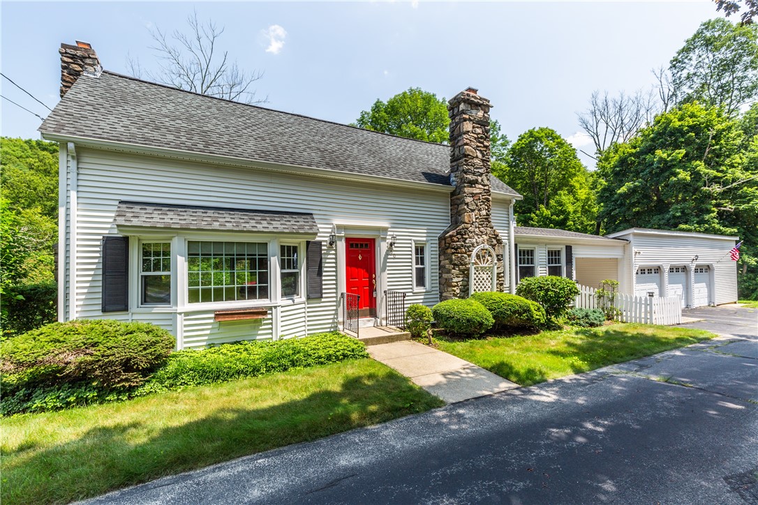 60 Burlingame Road Smithfield, RI 02917 - Photo 1 of 49 Gallery Image 1