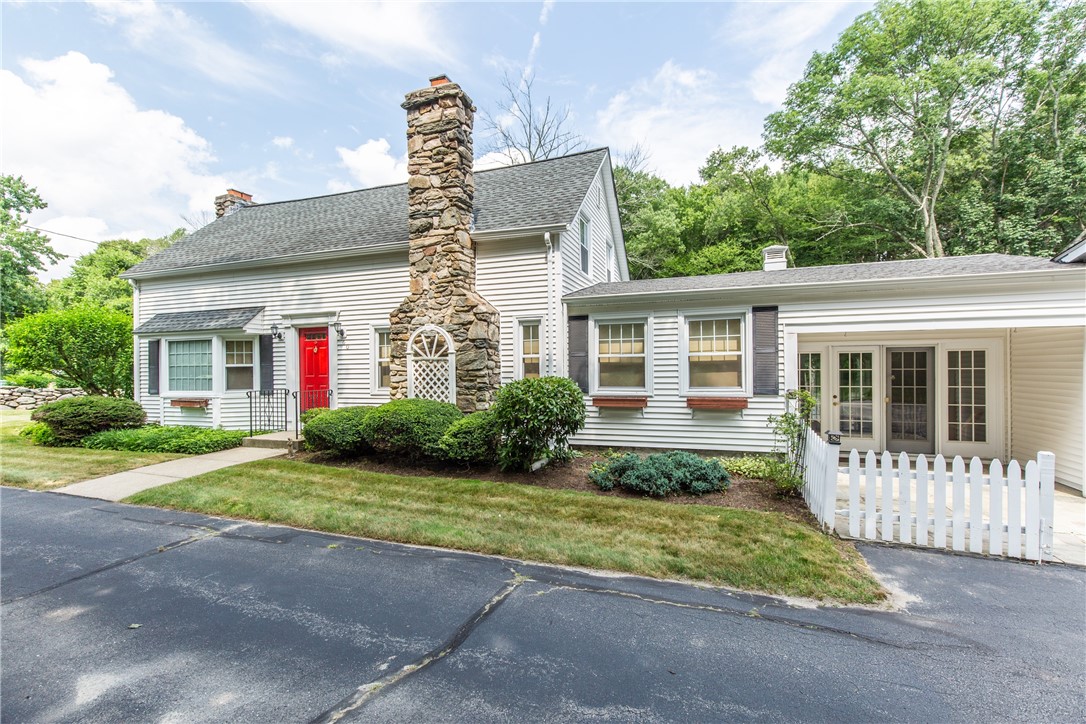 60 Burlingame Road Smithfield, RI 02917 - Photo 4 of 49 Gallery Image 4