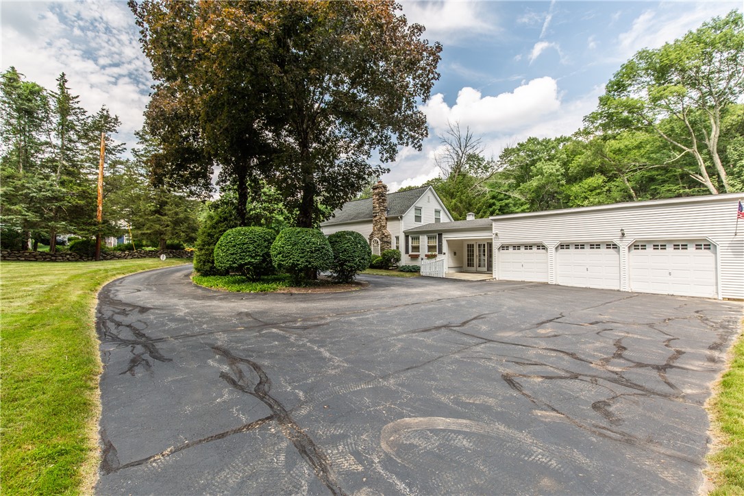 60 Burlingame Road Smithfield, RI 02917 - Photo 10 of 49 Gallery Image 10