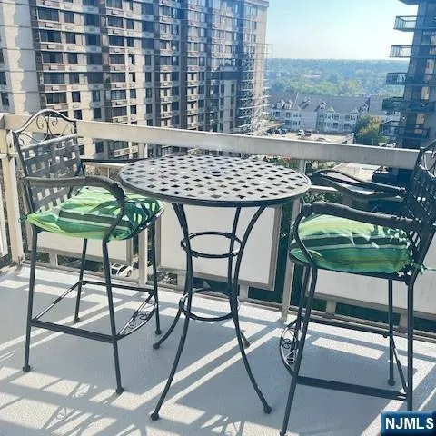 $449,900 | 307 Prospect Avenue, Unit 9A, Hackensack, NJ 07601