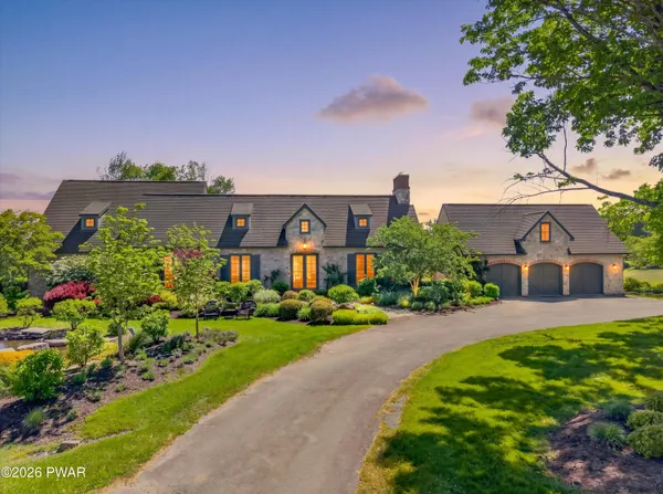 $1,995,000 | 129 Valleyview Road, Greentown, PA 18426