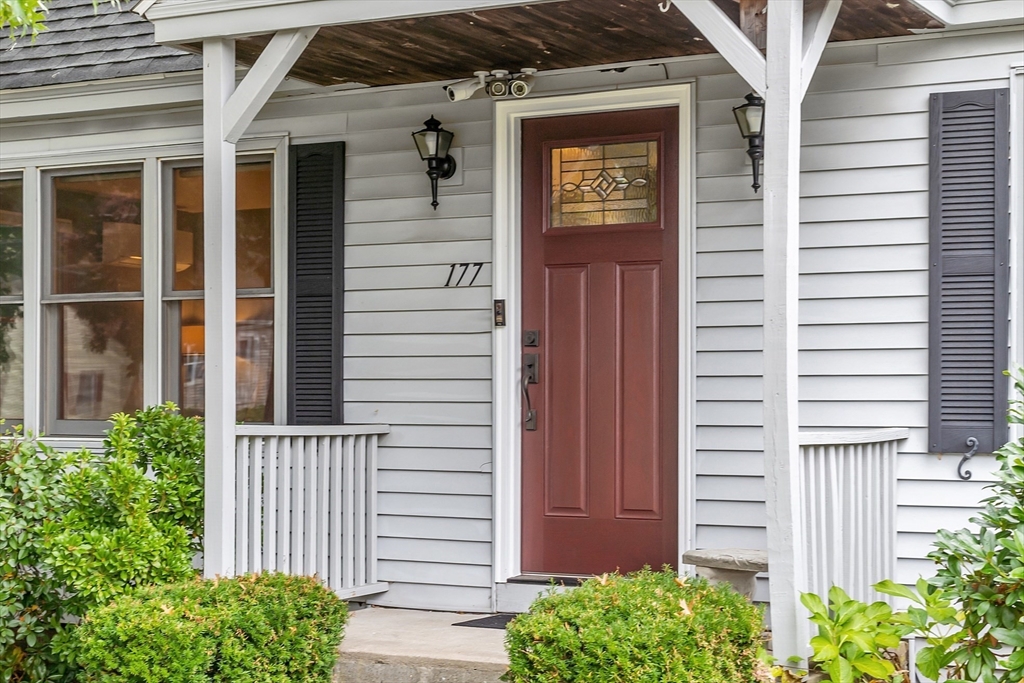 177 Whalom Road Lunenburg, MA 01462 - Photo 3 of 36 Gallery Image 3
