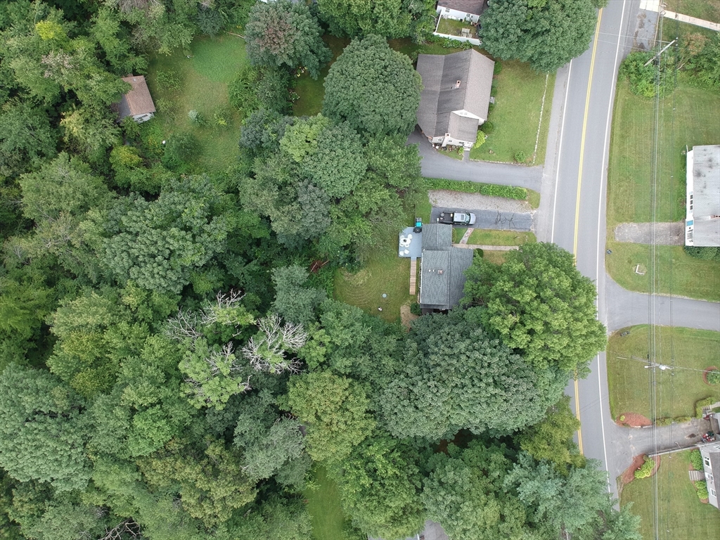 177 Whalom Road Lunenburg, MA 01462 - Photo 5 of 36 Gallery Image 5