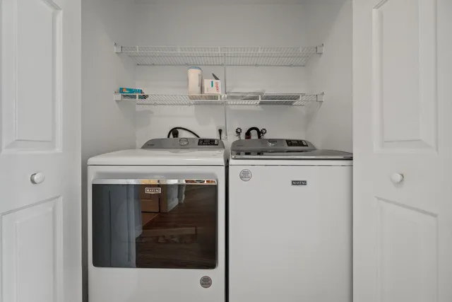 $6,000 | 806 East Windward Way, Unit 323, Lantana, FL 33462