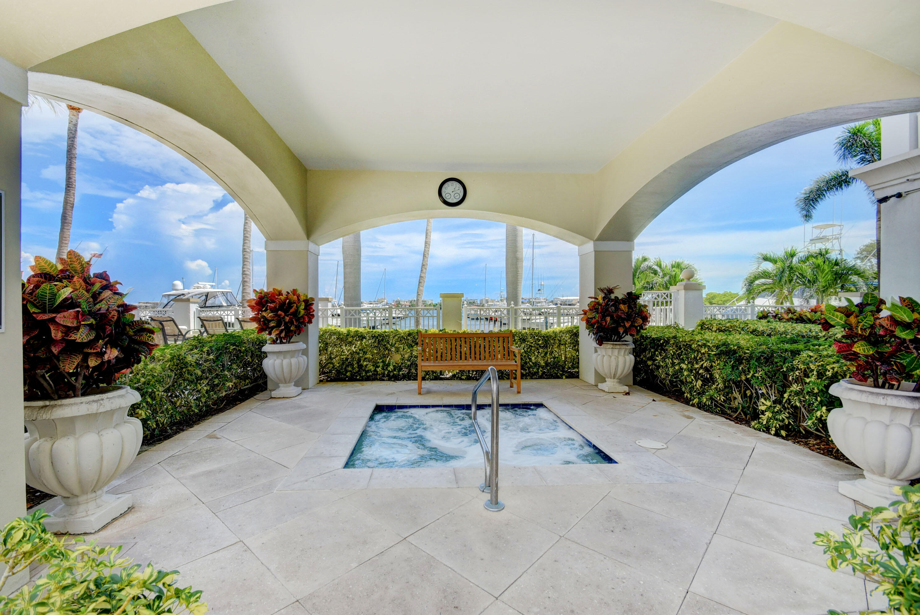 806 East Windward Way, Unit 323 Lantana, FL 33462 - Photo 26 of 32 SPA